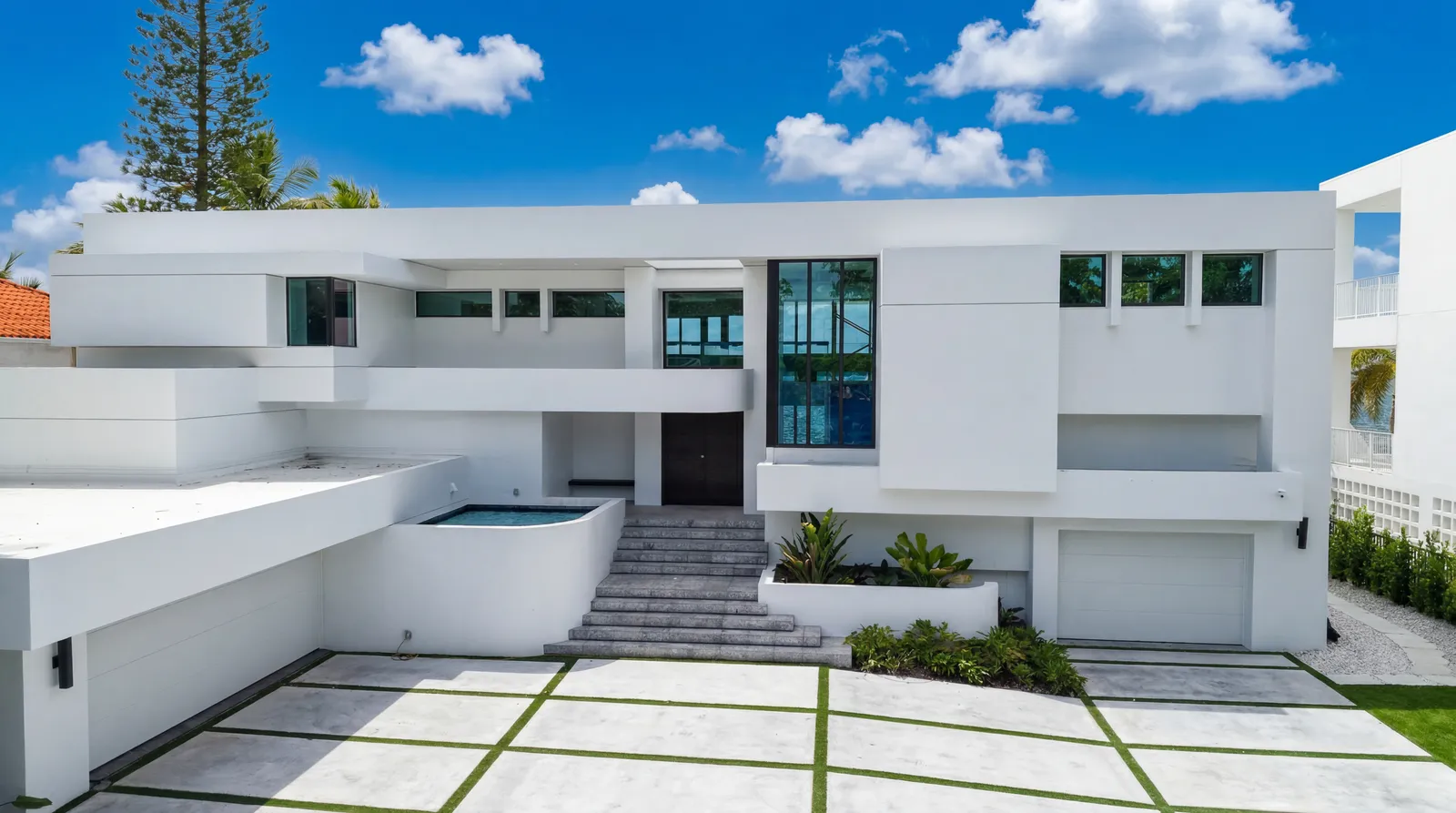 12705 Biscayne — Miami, FL