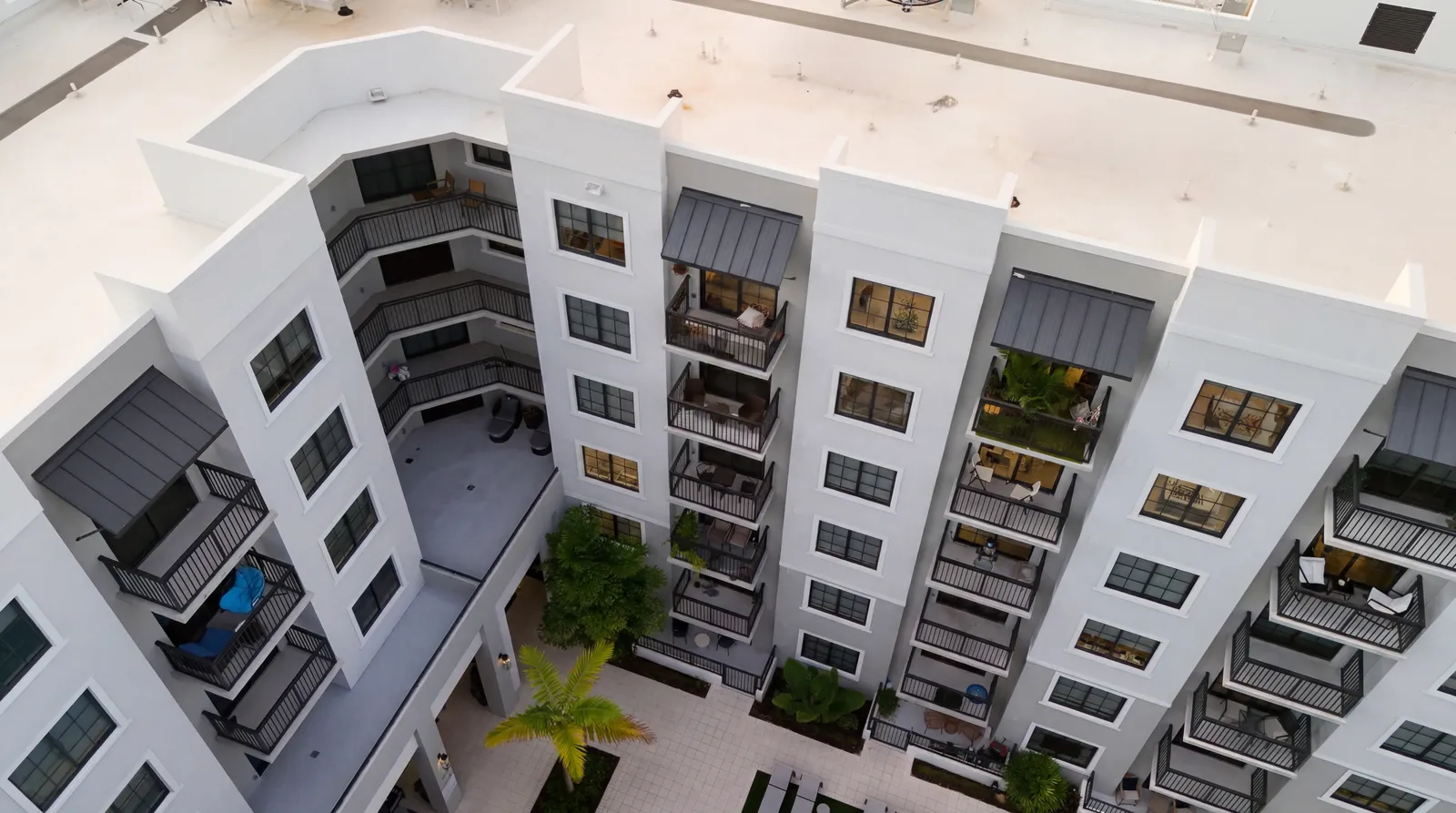 17 North University — Plantation, FL