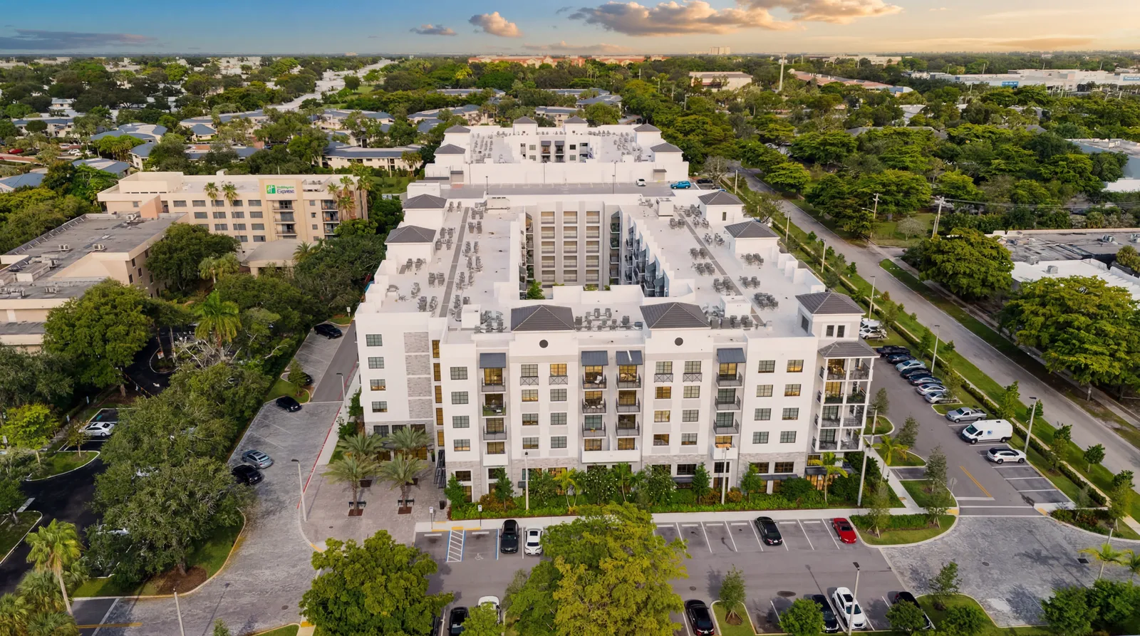 17 North University — Plantation, FL