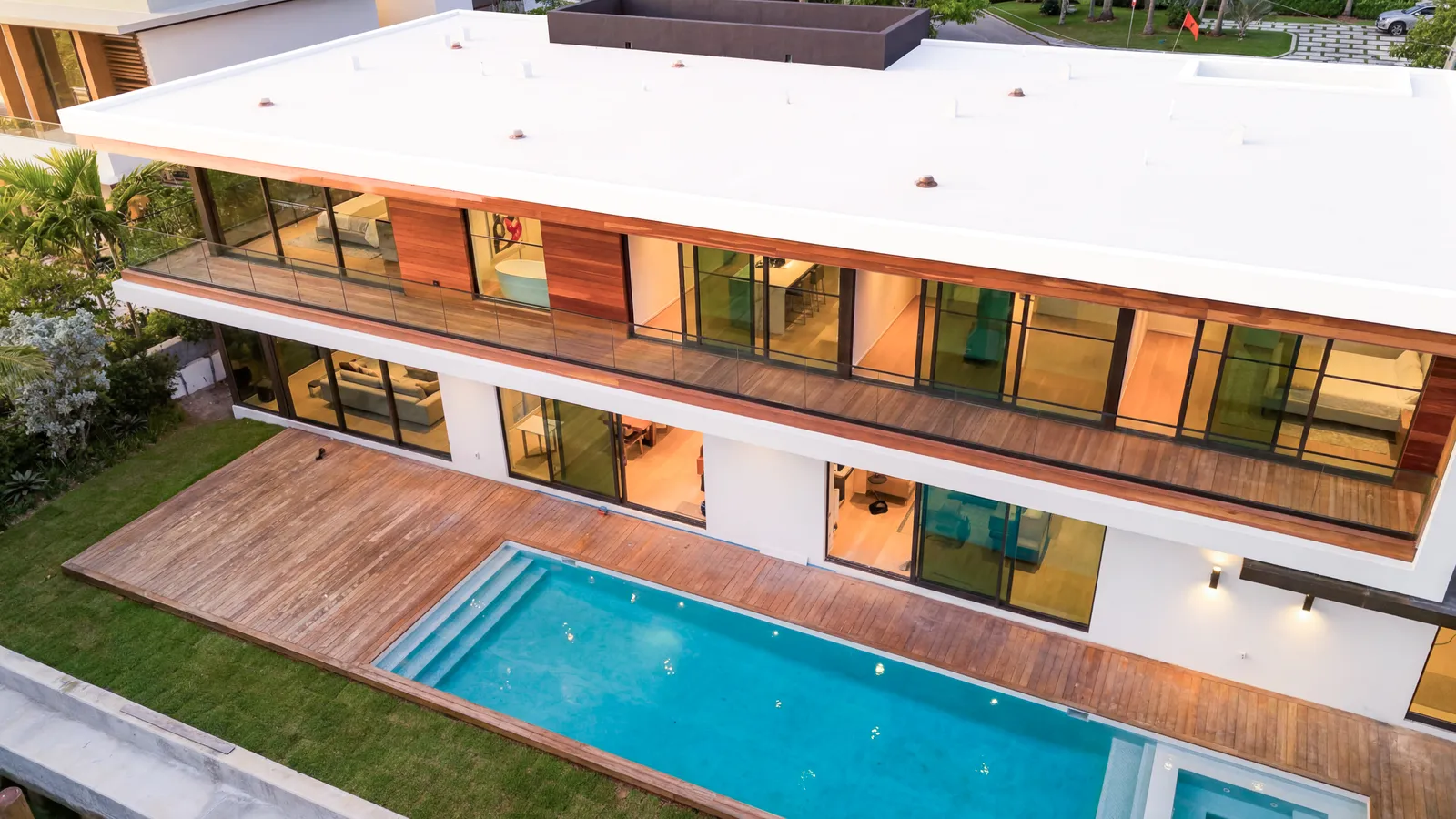 2288 Sunset — Miami Beach, FL